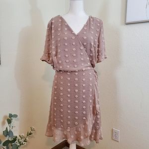 EMELIA fuax wrap dress! Size Large.